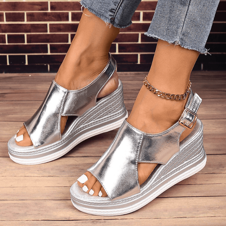 Baylie - Sandálias Estilosas Metálicas