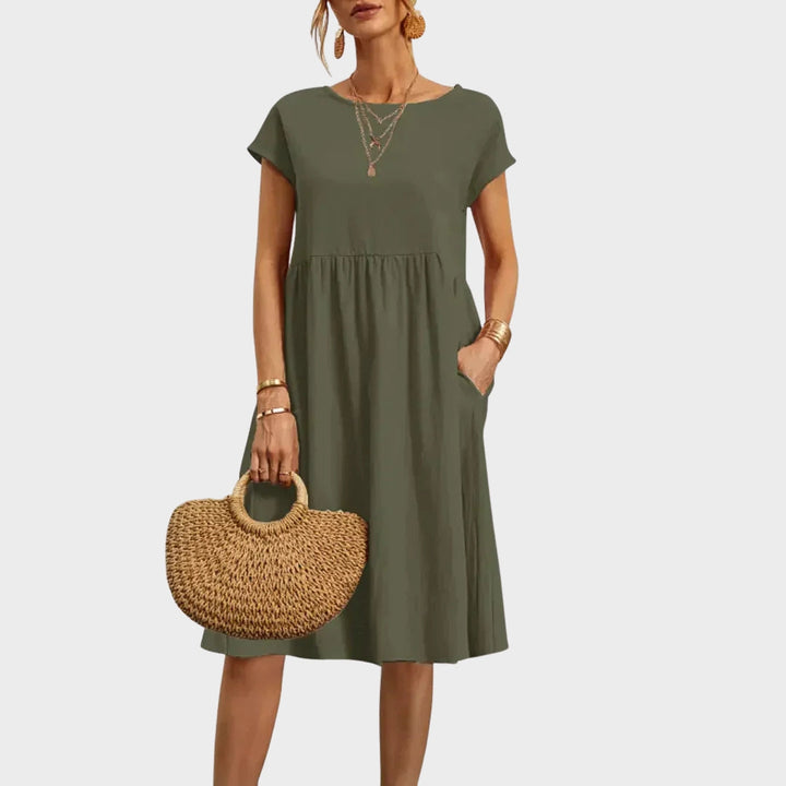 Ankica - Vestido simples com bolsos
