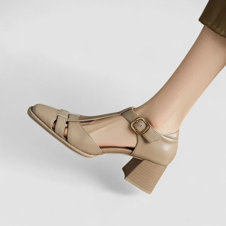 Scarlett – Sandálias ortopédicas T-Strap com blocos