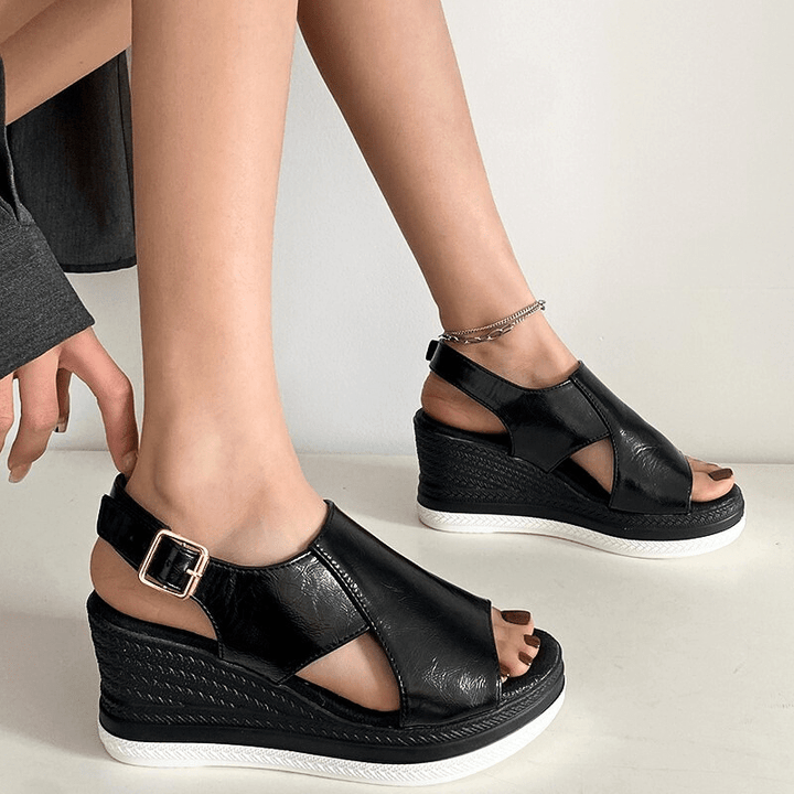 Baylie - Sandálias Estilosas Metálicas