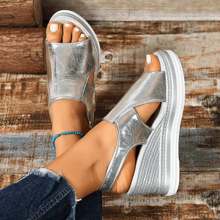 Baylie - Sandálias Estilosas Metálicas