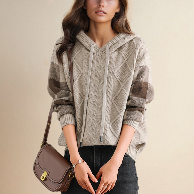 Emily | Pullover com Capuz Trançado